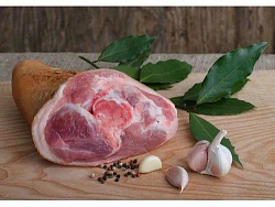 Рулька в вакууме маринованная свиная